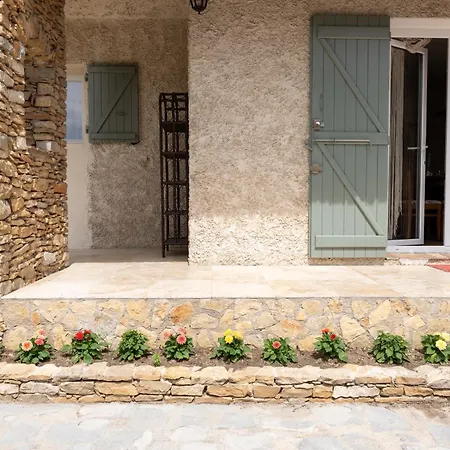 La Family - Sleep In Apartment *